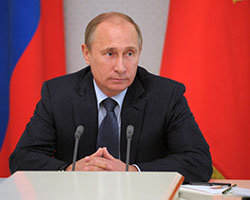 В.Путин подписал закон об ограничении доли зарубежных акционеров в СМИ