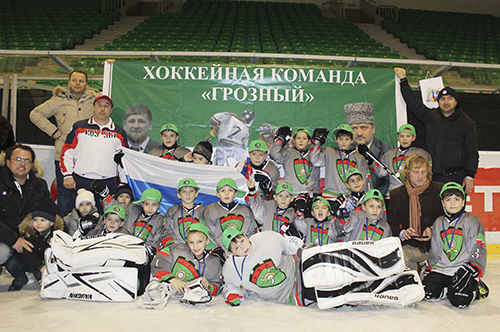 В Парламенте приняли юных чемпионов Европы по хоккею