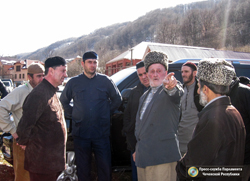 Погода в сержень юрте на неделю. Село Сержень Юрт Чеченская Республика. Чеченская Республика Шалинский район с Сержень-Юрт. Глава администрации Шалинского района с Агишты. Село Агишты Чеченская Республика.