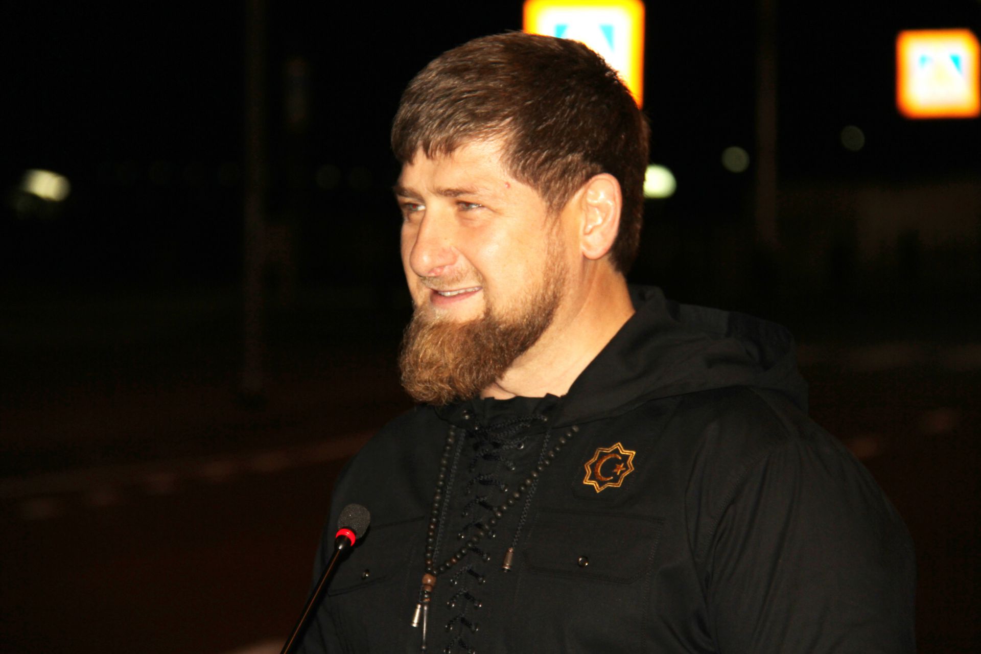 Права кадырова фото. Грозненская студия телевидения. Иа грозный информ. Кадыров фото 1992. Умимед грозный фото.