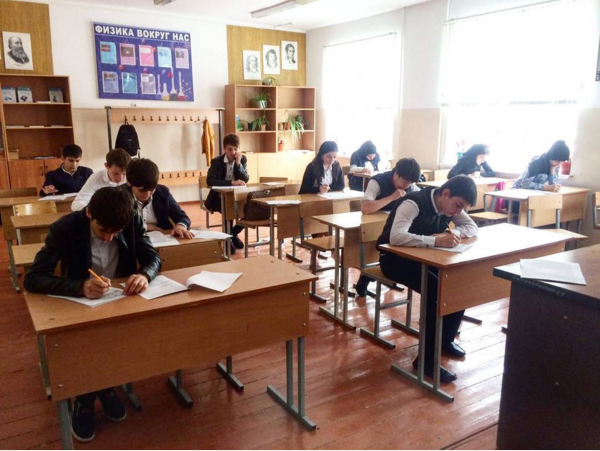 егэ в грозном. сегодня грозный огэ. ночной грозный 2021. доп материалы огэ. чеченские выпускники.