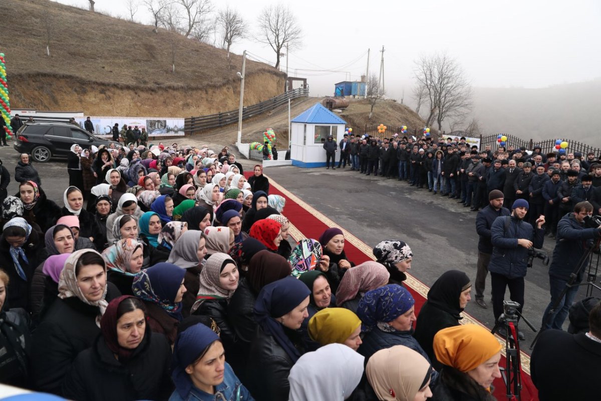 Погода в ножай юрте. Школа Рогун-кажа Ножай Юртовского района. Ножай-Юртовский район реабилитационный центр. Ножай-Юрт Чечня. Гордали Чеченская Республика.