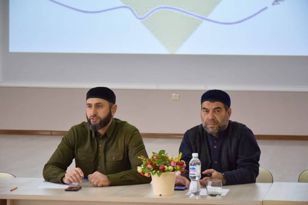 223-2024 год обществознания в чеченской республике. Чеченские общества. Население чечни. Чеченские общества. Молодежь чеченской республики.