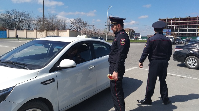 Такси владикавказ грозный. Грозненское такси в Грозном. Таксопарк грозненское такси. Таксопарк Грозном. Чеченское такси.