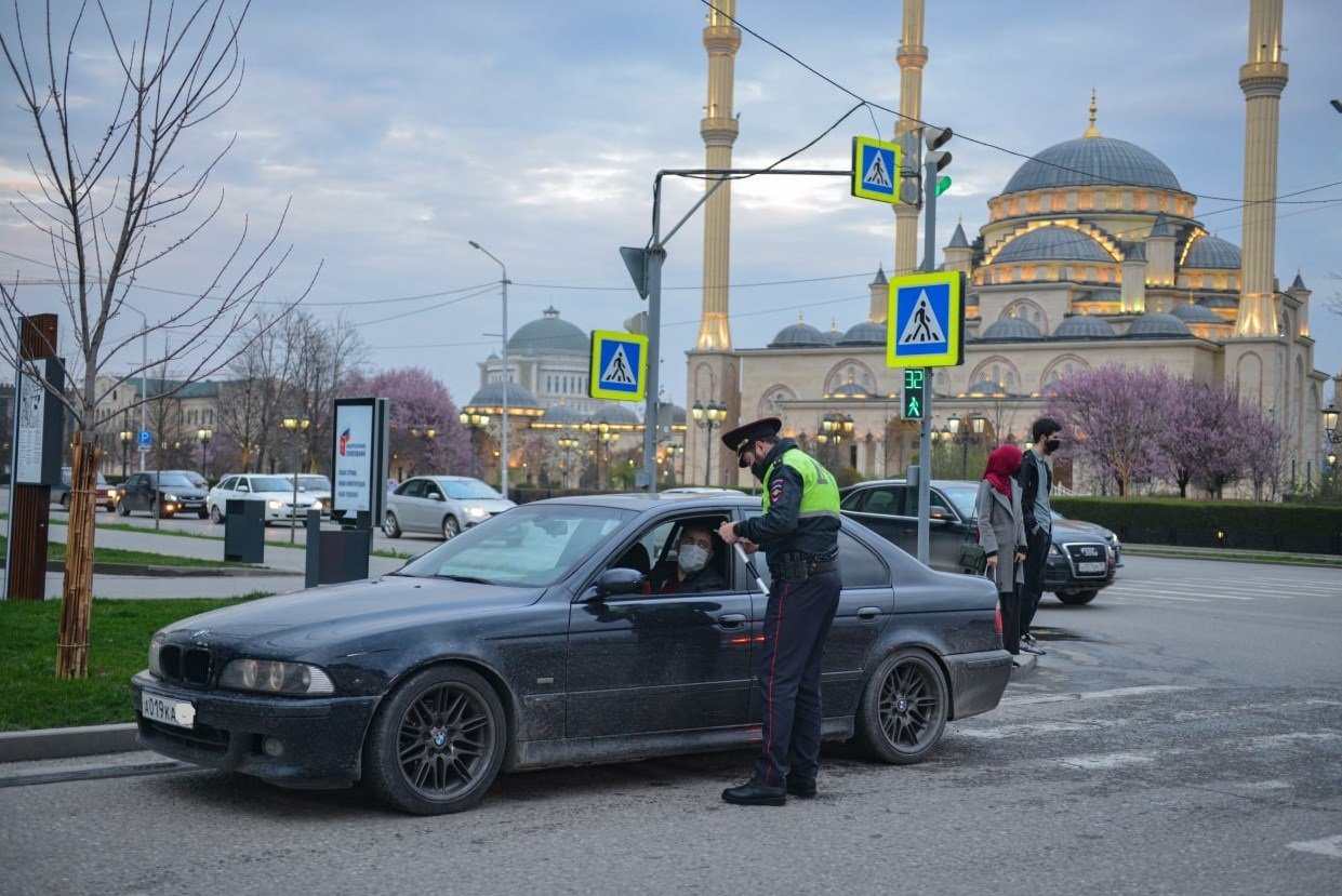 Авто грозный. Автопарк Кадырова в Грозном. Грозный Чечня кортеж Кадырова. Грозные машины. Машины Рамзана Кадырова.