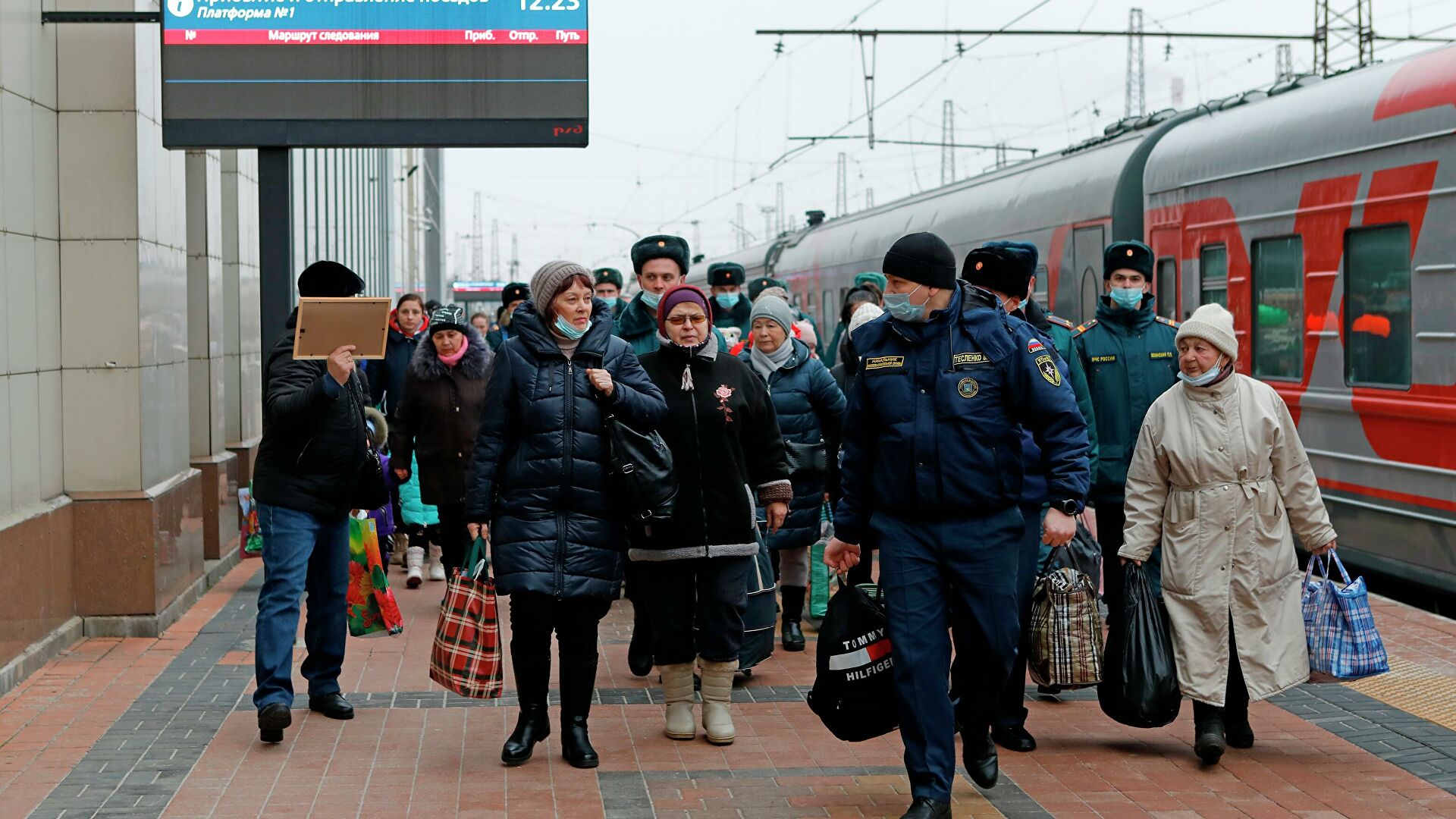 с прибытием в москву