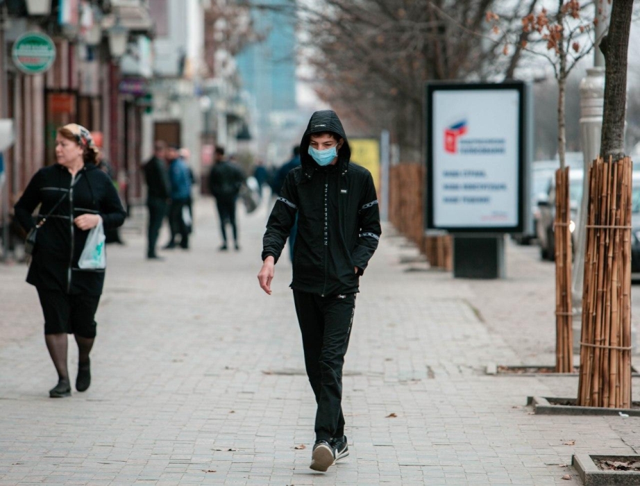 грозный режим. грозный-сити достопримечательности чечни. чеченские боевики грозный 1995. набережная грозненского моря. грозный режим.