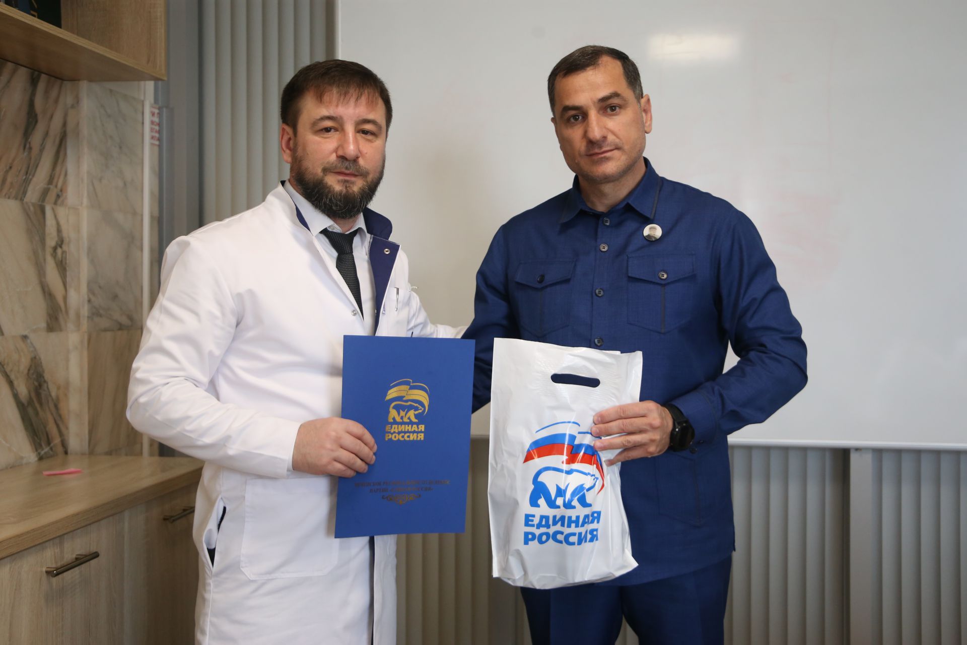 чеченская республика грозный. грозный медик. министр здравоохранения чеченской республики лорсанов. грозный медик. грозный медик.